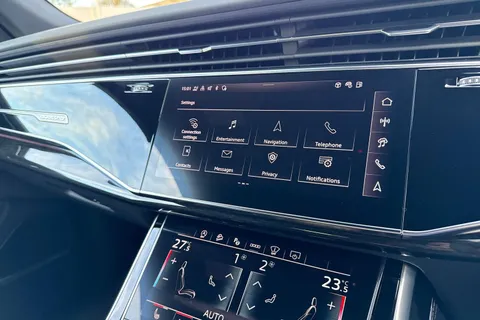 DF75JFO Audi SQ8 4.0 TFSI V8 Black Edition Tiptronic quattro Euro 6 (s/s) 5dr Thumbnail #53