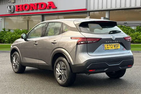 LG72NSF Nissan Qashqai 1.3 DiG-T MH 158 Acenta Premium 5dr Xtronic Thumbnail #3