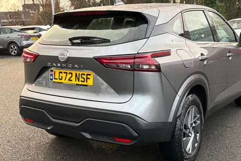LG72NSF Nissan Qashqai 1.3 DiG-T MH 158 Acenta Premium 5dr Xtronic Thumbnail #11