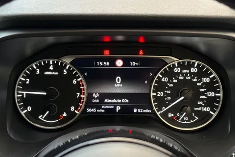 LG72NSF Nissan Qashqai 1.3 DiG-T MH 158 Acenta Premium 5dr Xtronic Thumbnail #20