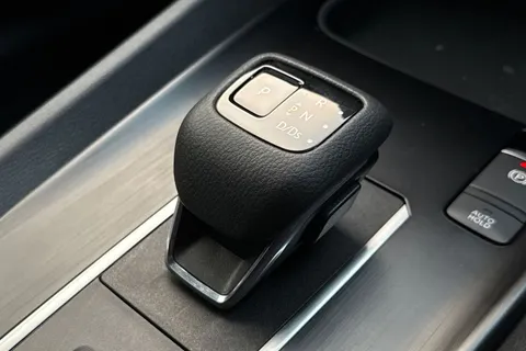 LG72NSF Nissan Qashqai 1.3 DiG-T MH 158 Acenta Premium 5dr Xtronic Thumbnail #23