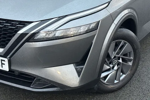 LG72NSF Nissan Qashqai 1.3 DiG-T MH 158 Acenta Premium 5dr Xtronic Thumbnail #26