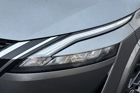 LG72NSF Nissan Qashqai 1.3 DiG-T MH 158 Acenta Premium 5dr Xtronic Thumbnail #27