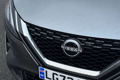 LG72NSF Nissan Qashqai 1.3 DiG-T MH 158 Acenta Premium 5dr Xtronic Thumbnail #28