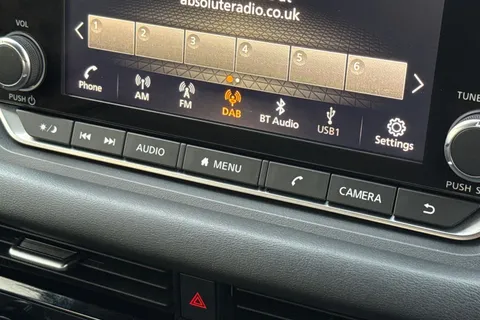 LG72NSF Nissan Qashqai 1.3 DiG-T MH 158 Acenta Premium 5dr Xtronic Thumbnail #45