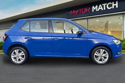 3 of 42 for Škoda Fabia 1.0 SE Euro 6 (s/s) 5dr