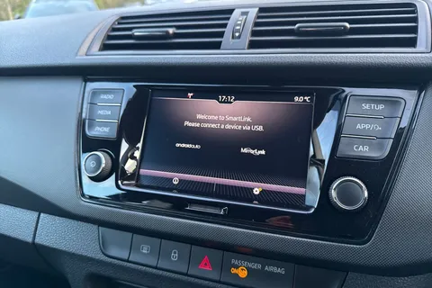 12 of 42 for Škoda Fabia 1.0 SE Euro 6 (s/s) 5dr