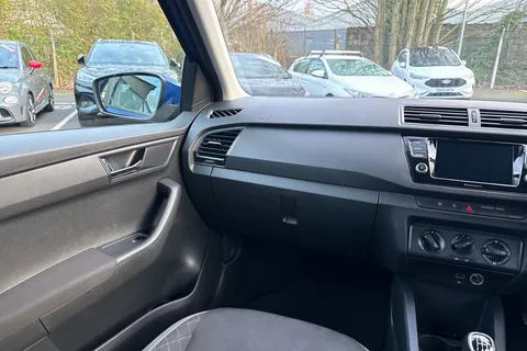 15 of 42 for Škoda Fabia 1.0 SE Euro 6 (s/s) 5dr