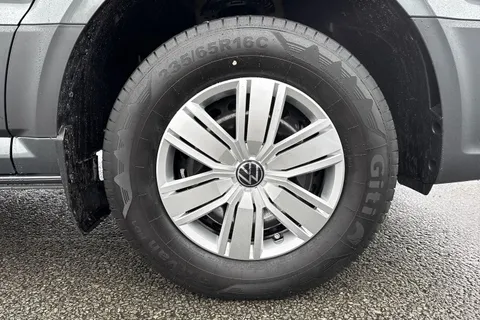 DC75FKO Volkswagen Crafter CR35 Commerce Plus MWB 140 PS Man FWD  - Digital Dash/Camera/Heated Windscr Thumbnail #9