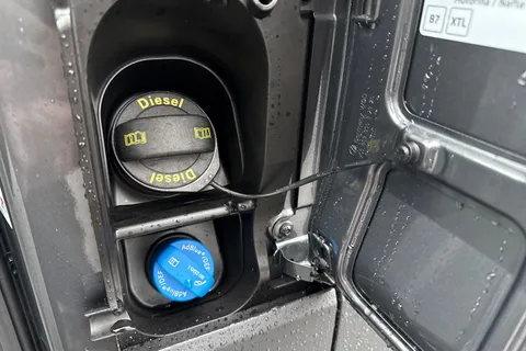 DC75FKO Volkswagen Crafter CR35 Commerce Plus MWB 140 PS Man FWD  - Digital Dash/Camera/Heated Windscr Thumbnail #24