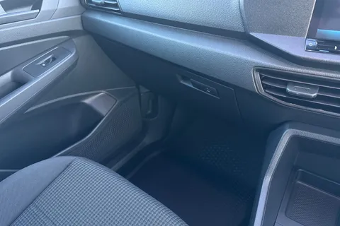 DC75KVO Volkswagen Caddy C20 Cargo Commerce Pro SWB 122PS 2.0 TDI DSG - Nav / Del Mileage Thumbnail #19