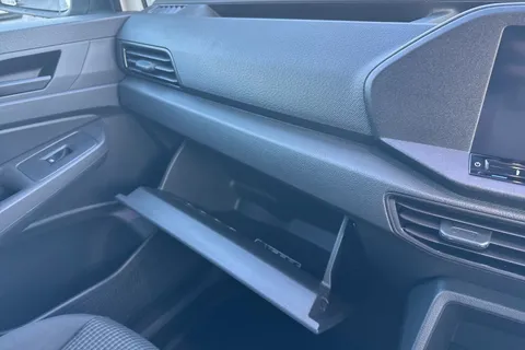 DC75KVO Volkswagen Caddy C20 Cargo Commerce Pro SWB 122PS 2.0 TDI DSG - Nav / Del Mileage Thumbnail #31