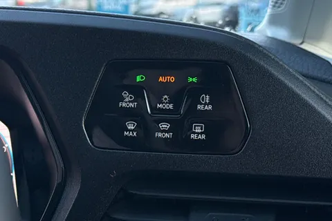 DC75KVO Volkswagen Caddy C20 Cargo Commerce Pro SWB 122PS 2.0 TDI DSG - Nav / Del Mileage Thumbnail #37