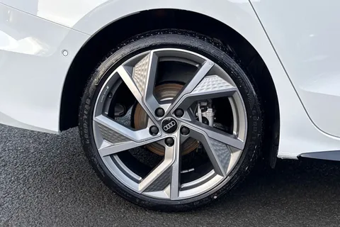  Audi A3 2.0 TDI Black Edition S Tronic Euro 6 (s/s) 4dr Thumbnail #13