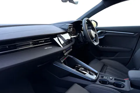  Audi A3 2.0 TDI Black Edition S Tronic Euro 6 (s/s) 4dr Thumbnail #15