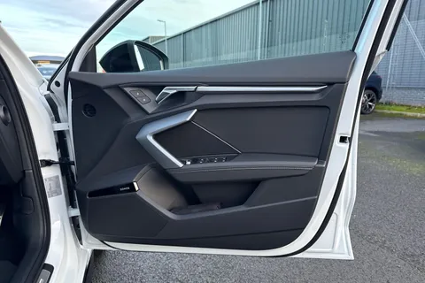  Audi A3 2.0 TDI Black Edition S Tronic Euro 6 (s/s) 4dr Thumbnail #48