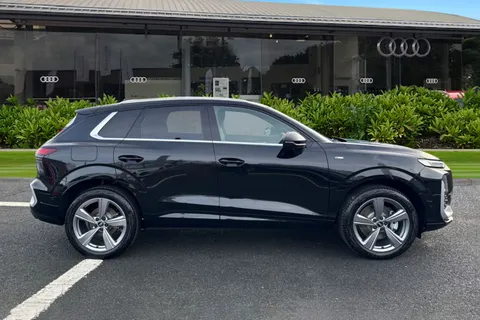  Audi Q3 2.0 TDI S line S Tronic Euro 6 (s/s) 5dr Thumbnail #4