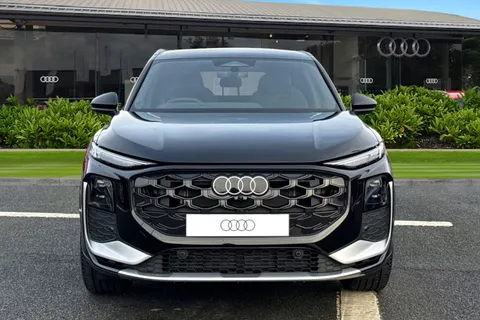  Audi Q3 2.0 TDI S line S Tronic Euro 6 (s/s) 5dr Thumbnail #6