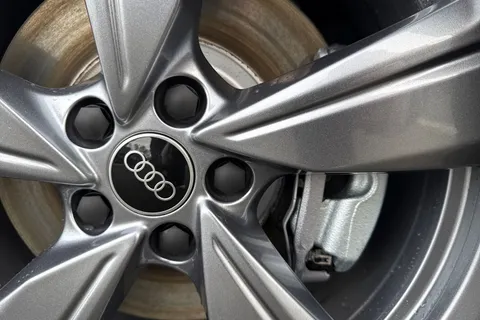  Audi Q3 2.0 TDI S line S Tronic Euro 6 (s/s) 5dr Thumbnail #26