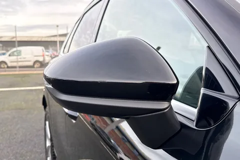  Audi Q3 2.0 TDI S line S Tronic Euro 6 (s/s) 5dr Thumbnail #28