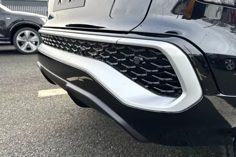  Audi Q3 2.0 TDI S line S Tronic Euro 6 (s/s) 5dr Thumbnail #33