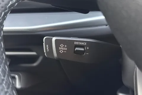  Audi Q3 2.0 TDI S line S Tronic Euro 6 (s/s) 5dr Thumbnail #53