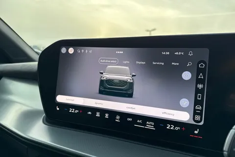  Audi Q3 2.0 TDI S line S Tronic Euro 6 (s/s) 5dr Thumbnail #57