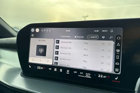  Audi Q3 2.0 TDI S line S Tronic Euro 6 (s/s) 5dr Thumbnail #59