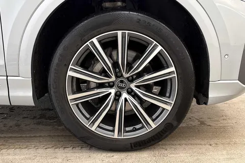 KY74FMP Audi Q8 SUV S line 55 TFSI quattro 340 PS tiptronic Thumbnail #6