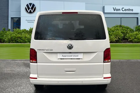 PJ74NXG Volkswagen Transporter 2.0 TDI 150 Highline Kombi Van Thumbnail #4