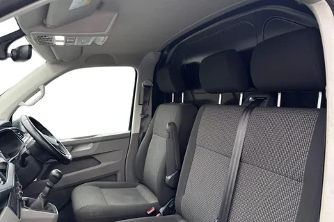 PK74NXP Volkswagen Transporter 2.0 TDI 110 Highline Van Thumbnail #10