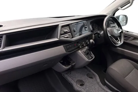 GJ21ZCA Volkswagen Transporter 2.0 TDI 150 Highline Van DSG Thumbnail #8