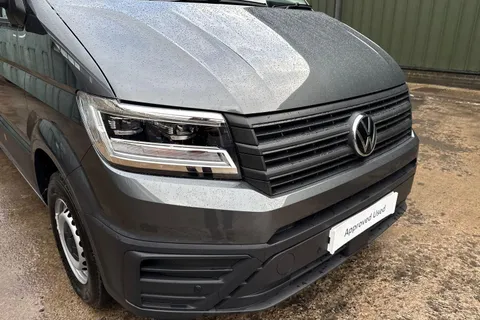 PJ75VBU Volkswagen Crafter CR35 Panel van Commerce Plus MWB 140 PS 2.0 TDI 8sp Automatic FWD Thumbnail #16