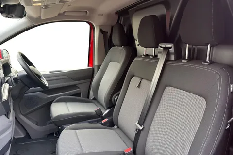 PF75AUW Volkswagen Transporter 2.0 TDI 150 Commerce Pro Van Auto Thumbnail #10