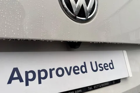 PJ74NXG Volkswagen Transporter 2.0 TDI 150 Highline Kombi Van Thumbnail #26