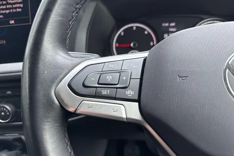 PK74NXP Volkswagen Transporter 2.0 TDI 110 Highline Van Thumbnail #25