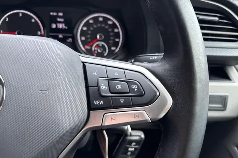 PK74NXP Volkswagen Transporter 2.0 TDI 110 Highline Van Thumbnail #26