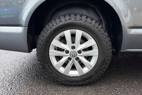 GJ21ZCA Volkswagen Transporter 2.0 TDI 150 Highline Van DSG Thumbnail #21