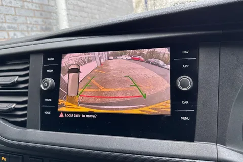 PK74NXP Volkswagen Transporter 2.0 TDI 110 Highline Van Thumbnail #32