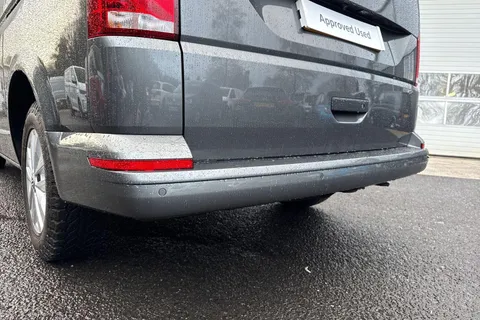 GJ21ZCA Volkswagen Transporter 2.0 TDI 150 Highline Van DSG Thumbnail #26