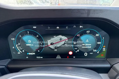 PF75AUW Volkswagen Transporter 2.0 TDI 150 Commerce Pro Van Auto Thumbnail #29