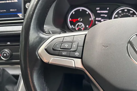 GJ21ZCA Volkswagen Transporter 2.0 TDI 150 Highline Van DSG Thumbnail #35