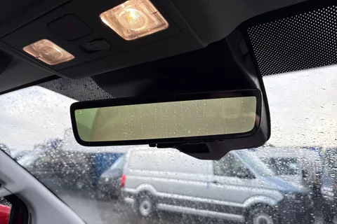 PF75AUW Volkswagen Transporter 2.0 TDI 150 Commerce Pro Van Auto Thumbnail #31