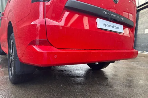 PF75AUW Volkswagen Transporter 2.0 TDI 150 Commerce Pro Van Auto Thumbnail #39