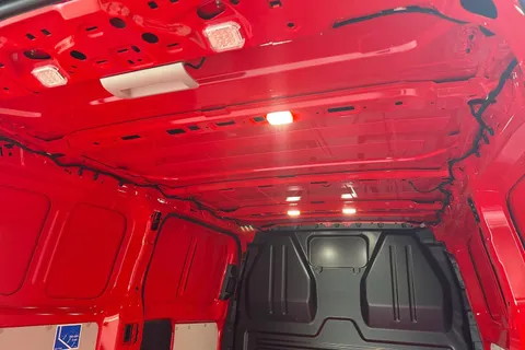 PF75AUW Volkswagen Transporter 2.0 TDI 150 Commerce Pro Van Auto Thumbnail #43