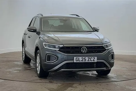GL25ZCZ Volkswagen T-Roc 1.5 TSI Match 5dr Thumbnail #1
