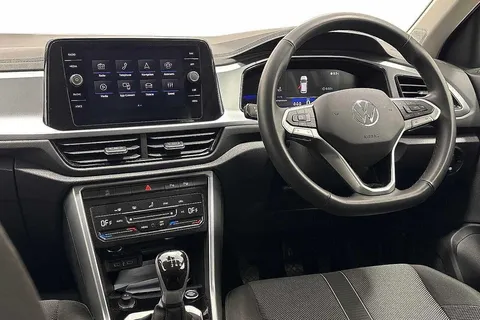 GF25XXT Volkswagen T-Roc 1.5 TSI Match 5dr Thumbnail #2
