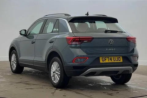 GF74UJO Volkswagen T-Roc 1.5 TSI Life 5dr DSG Thumbnail #3