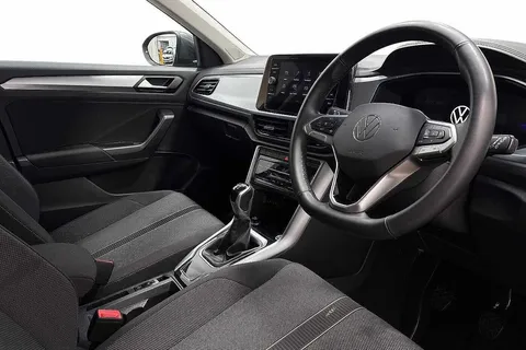 GL25ZCZ Volkswagen T-Roc 1.5 TSI Match 5dr Thumbnail #6