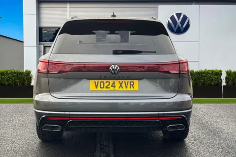 VO24XVR Volkswagen Touareg 3.0 V6 TDI 4Motion 286 Black Edition 5dr Tip Auto Thumbnail #4